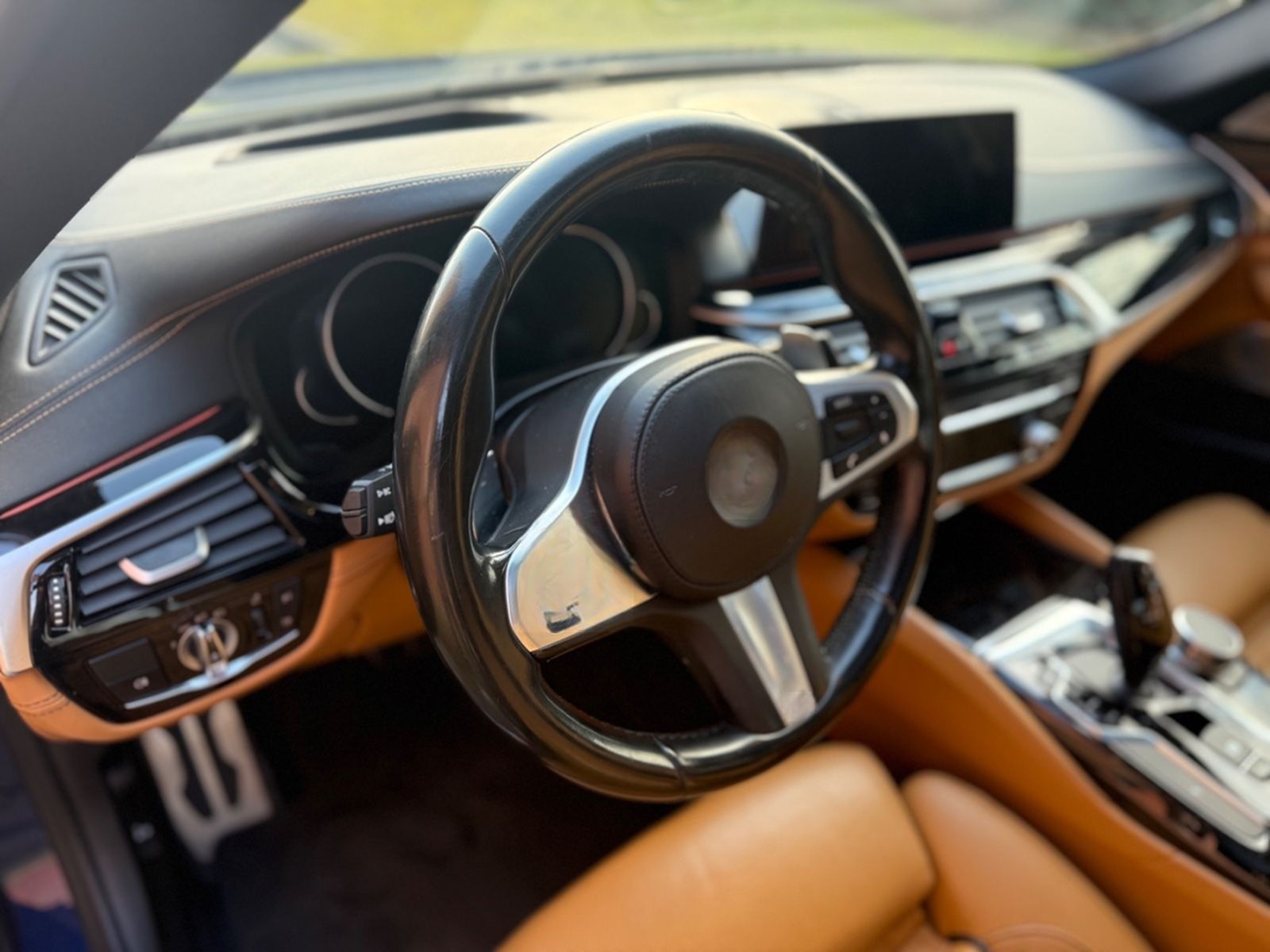 BMW M550i-X.DRIVE-SOFT-HUD-APP-MEMORY-SHD-DAB-ALU foto 22