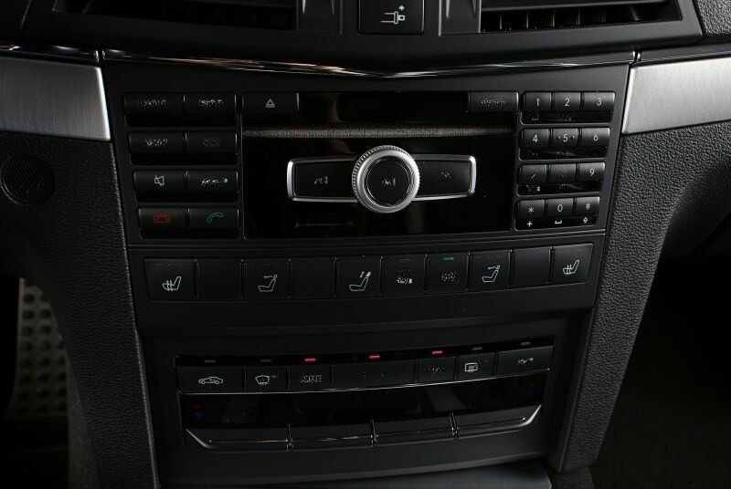 Mercedes-Benz E350 Cabrio 7G AMG Paket COMAND AIRSCARF foto 12