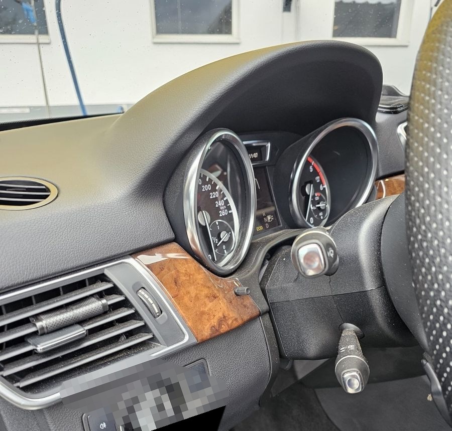 Mercedes-Benz ML 350 BlueTEC 4MATIC - foto 14