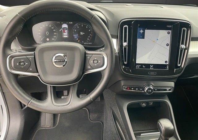 Volvo XC40 T2 2WD *Momentum Pro*Navi+CarPlay+RFK+Stzhz foto 11