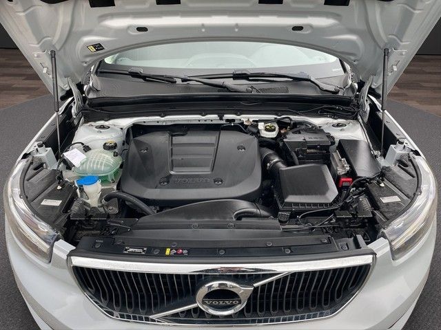 Volvo XC40 T2 2WD *Momentum Pro*Navi+CarPlay+RFK+Stzhz foto 17