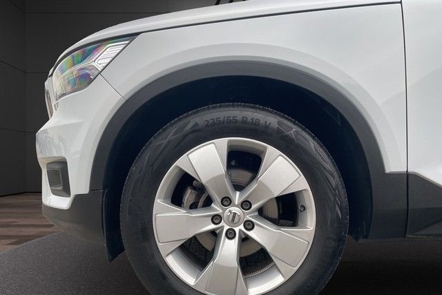 Volvo XC40 T2 2WD *Momentum Pro*Navi+CarPlay+RFK+Stzhz foto 18