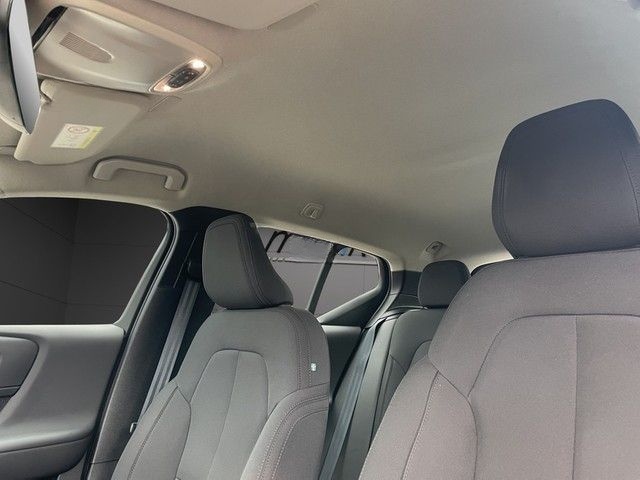 Volvo XC40 T2 2WD *Momentum Pro*Navi+CarPlay+RFK+Stzhz foto 19