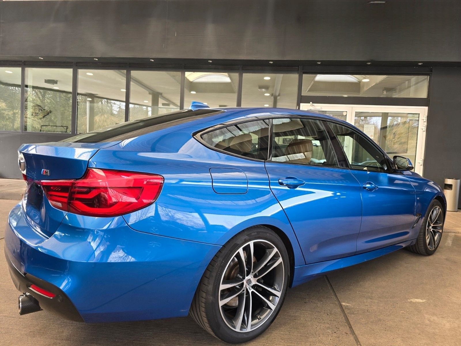 BMW 340i xDrive GT M-Performance 360°K/LEDER/HuD/19" foto 9