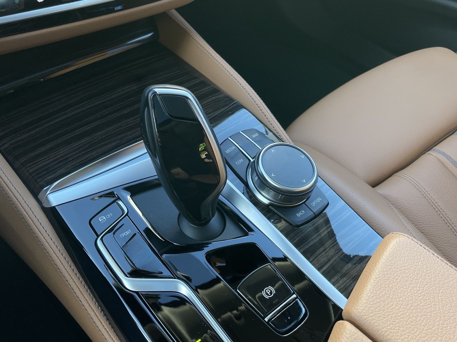 BMW 530d A Limousine DAB|LED|WLAN|GSD|Parkassistent foto 16