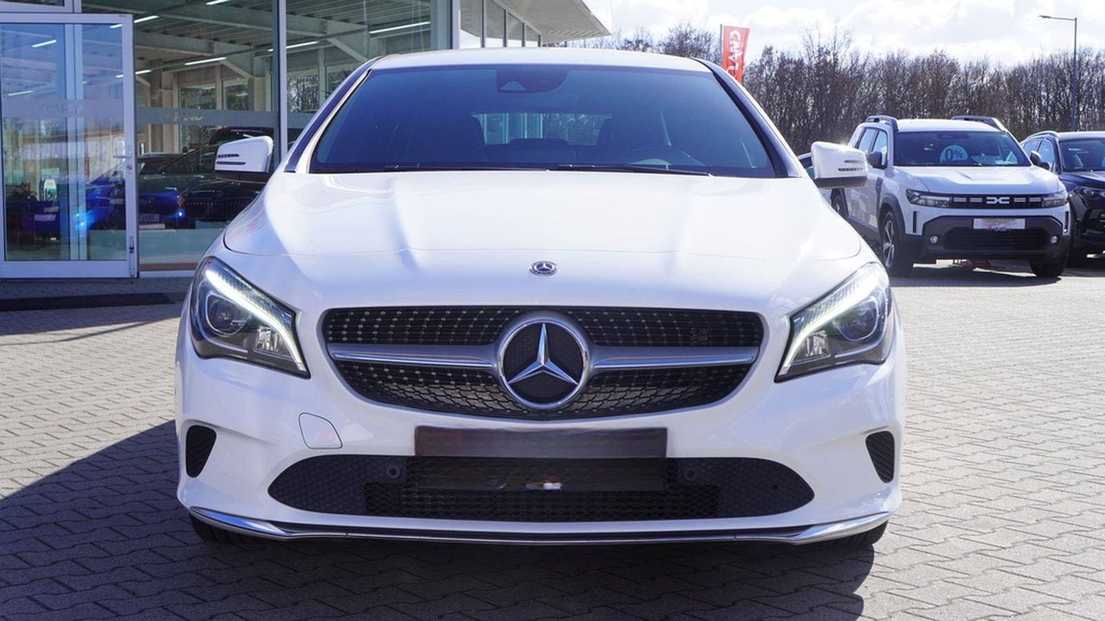 Mercedes-Benz CLA 180 Shooting Brake LED Navi Kamera Tempomat foto 9