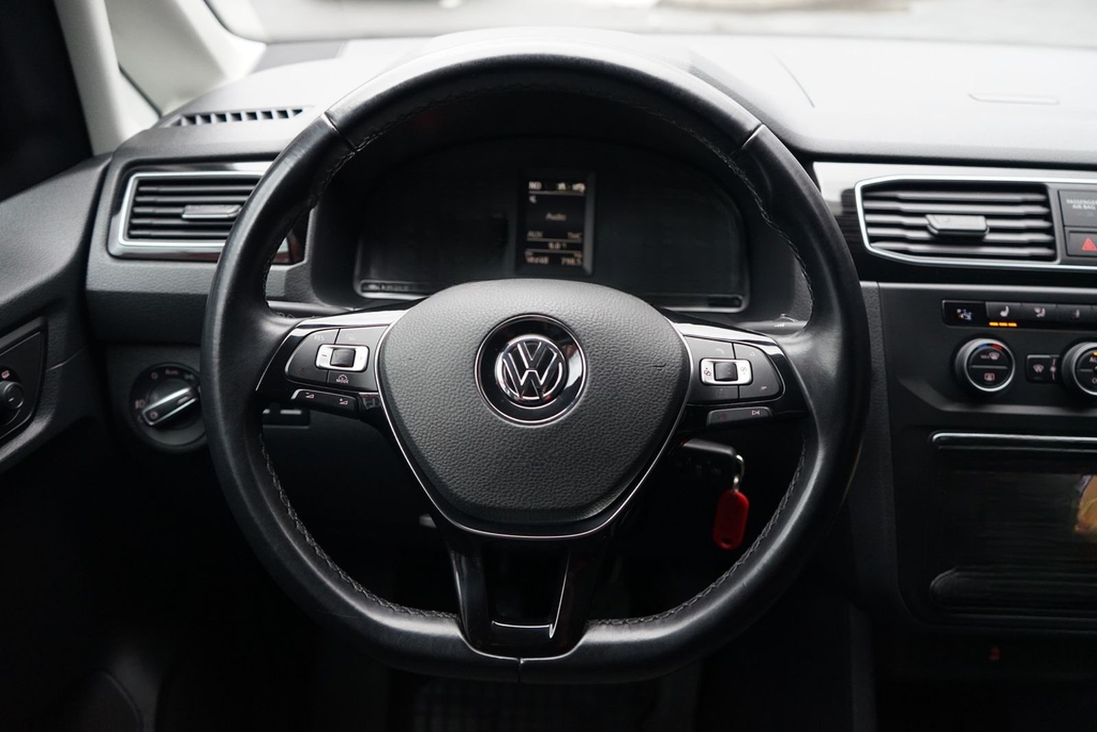 Volkswagen Caddy 1.4 TSI Comfortline Navi Sitzheizung DAB foto 23