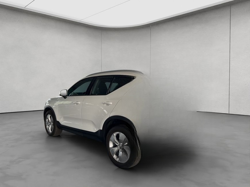 Volvo XC40 T3 Momentum-Pro Aut ACC BLIS Navi Voll-LED  foto 3