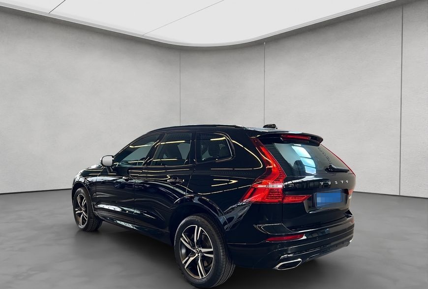 Volvo XC60 B5 AWD R-Design Aut 360° PilotAssist BLIS 1 foto 3