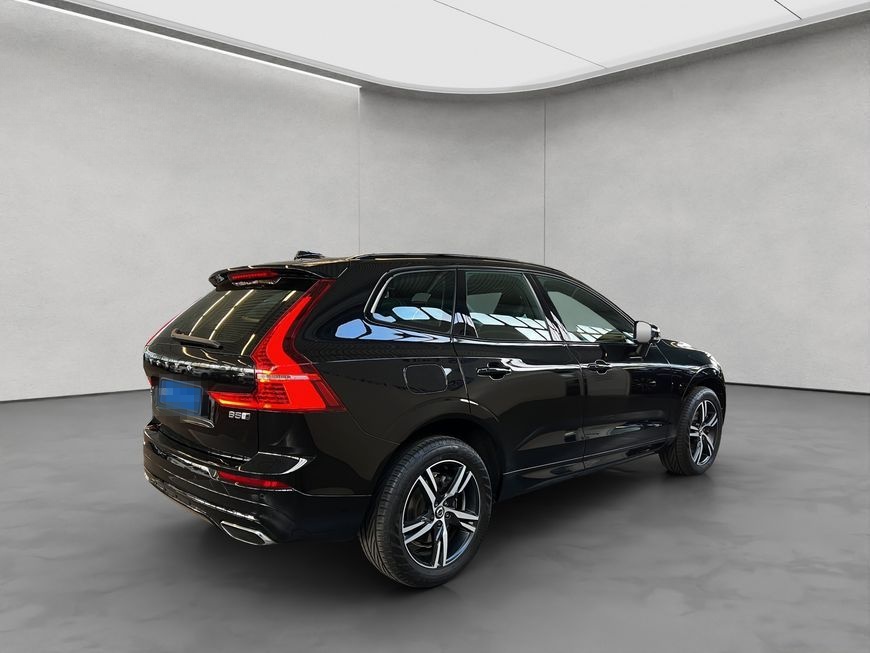 Volvo XC60 B5 AWD R-Design Aut 360° PilotAssist BLIS 1 foto 5