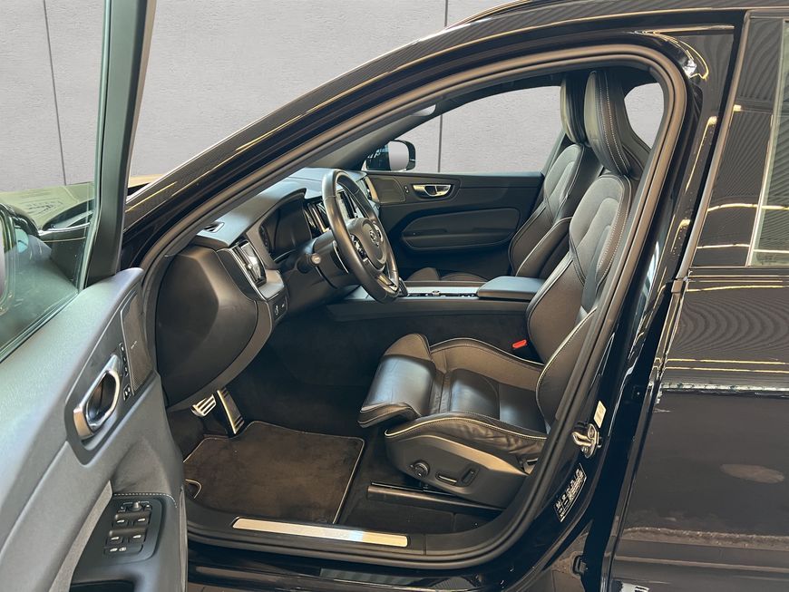 Volvo XC60 B5 AWD R-Design Aut 360° PilotAssist BLIS 1 foto 9