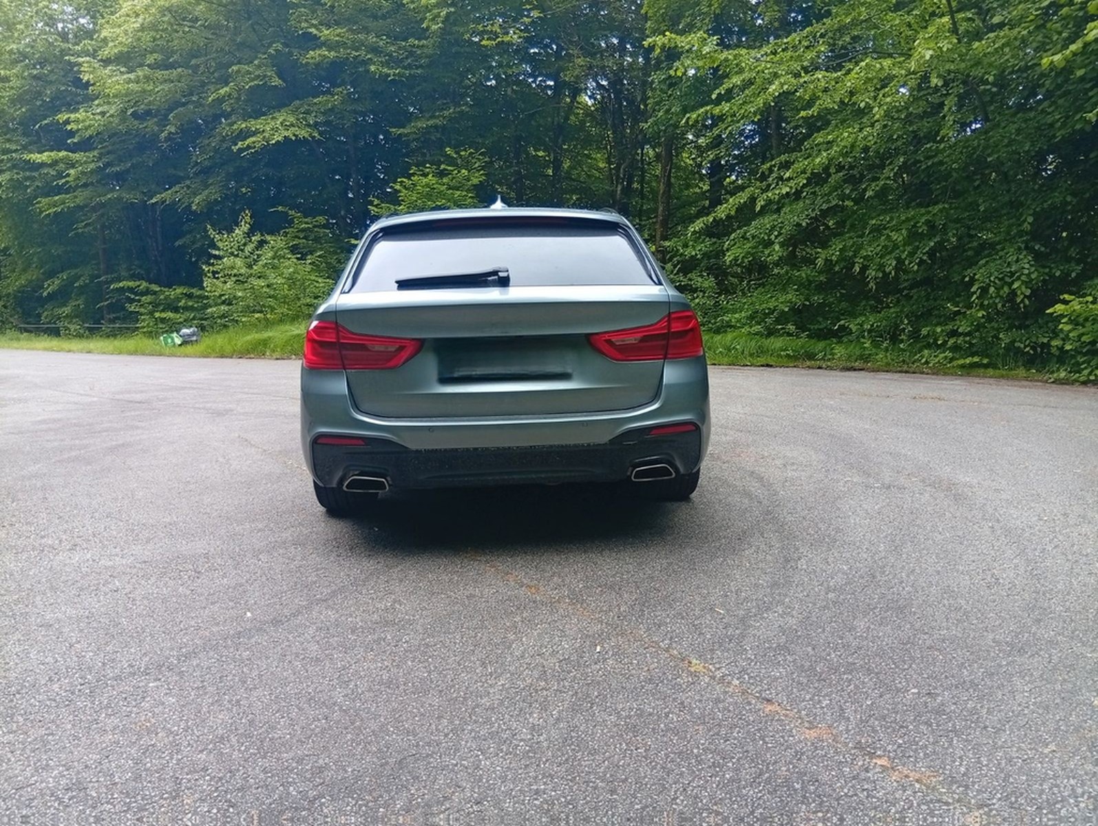 BMW 540i xDrive Touring A - foto 3