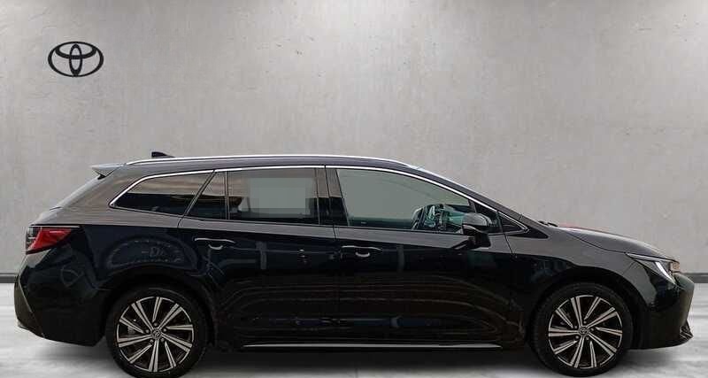 Toyota Corolla TS 1.8 hybrid Style CVT foto 4