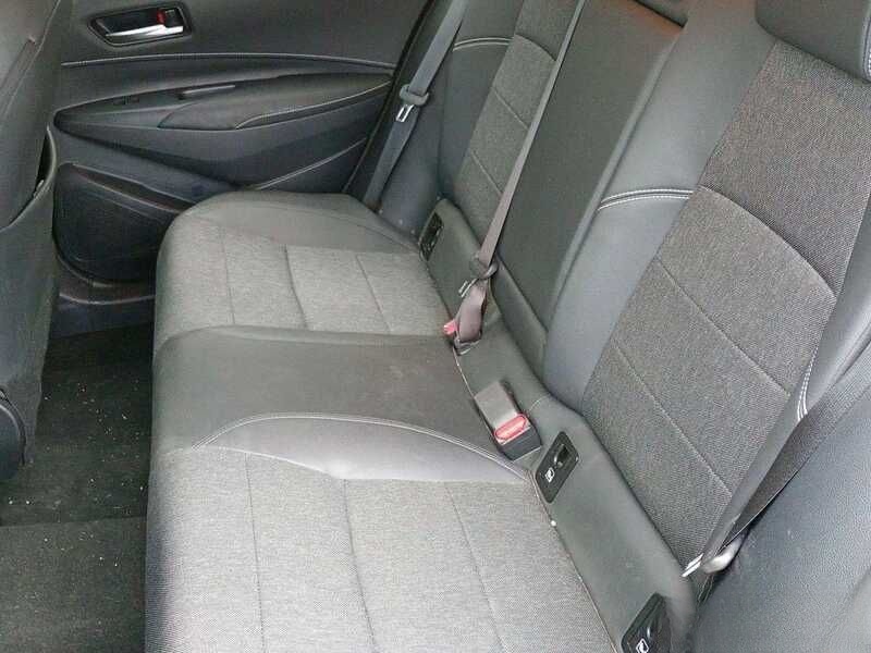 Toyota Corolla TS 1.8 hybrid Style CVT foto 10