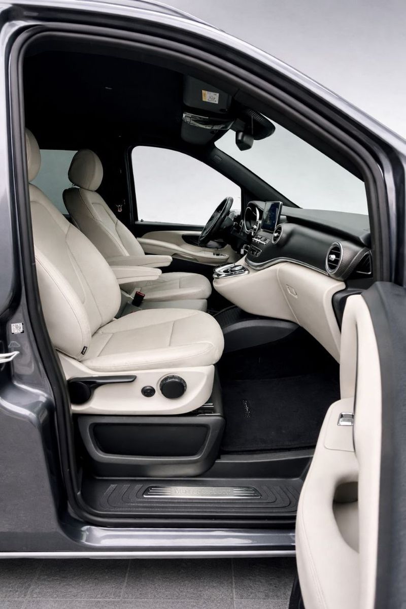 Mercedes-Benz V 250 V-Klasse AMG AVANTGARDE EDITION 4-MATIC la foto 16