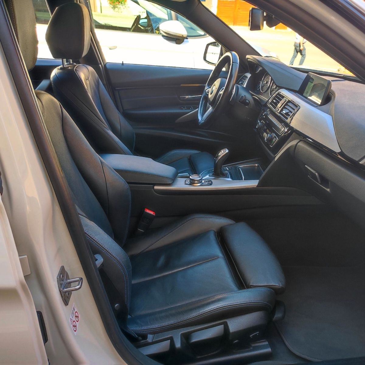 BMW 330d xDrive Touring M Sport Automatic M Sport foto 5