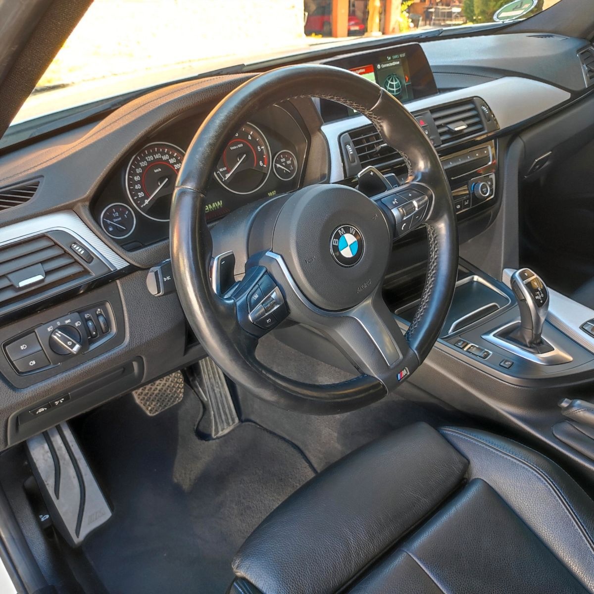 BMW 330d xDrive Touring M Sport Automatic M Sport foto 7