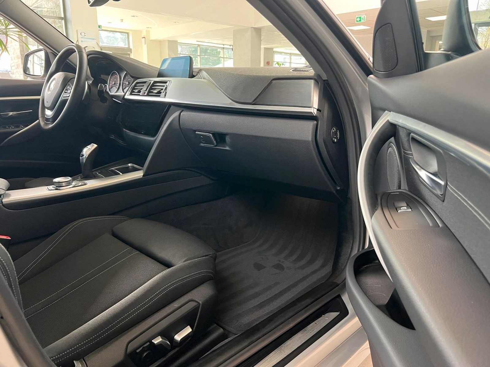 BMW 340 i xDrive Sport Line NAVI*HUD*MEMORY*KAMERA* foto 24