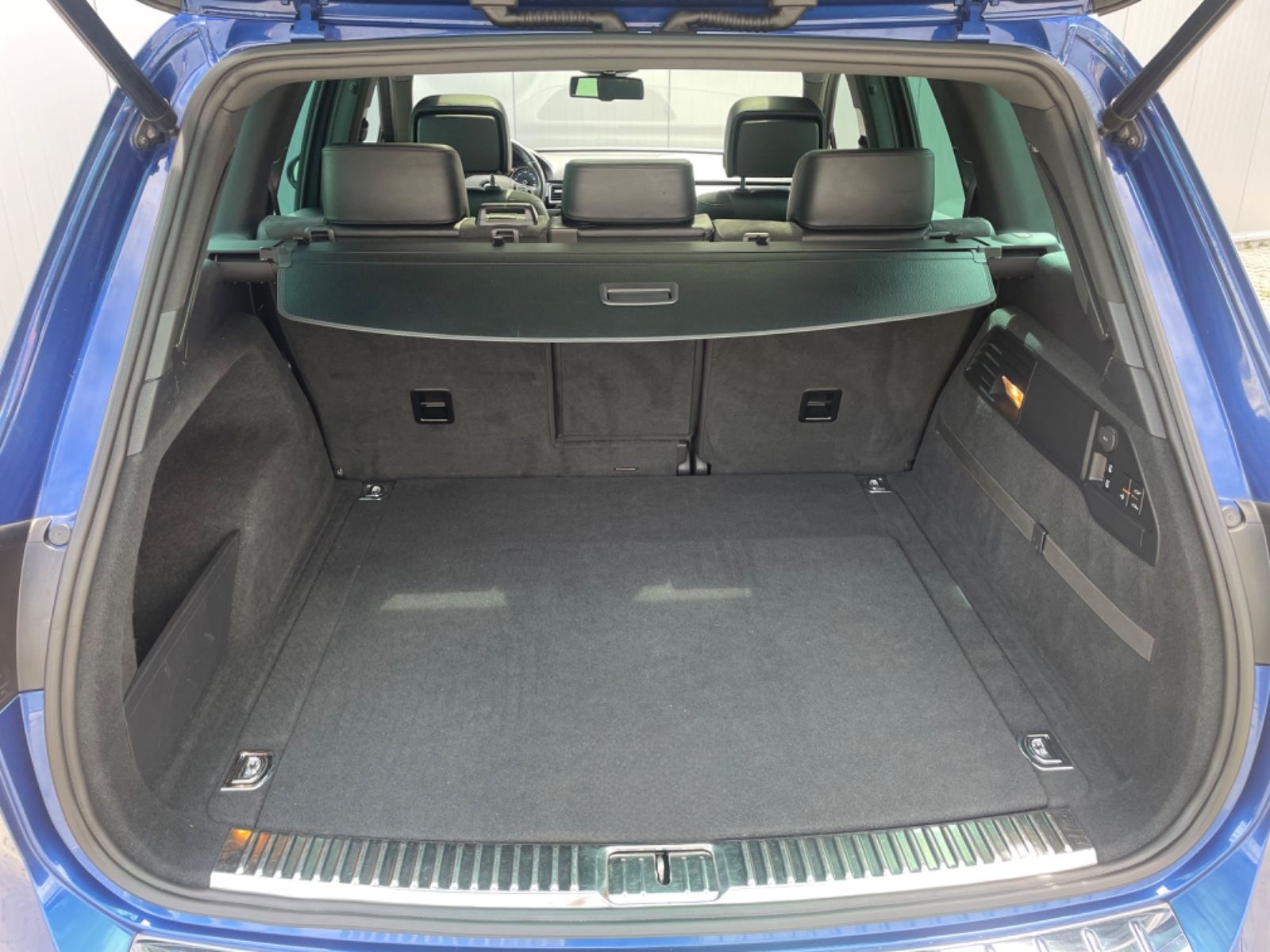 Volkswagen Touareg 3.0 V6 TDI R-Line  4Motion foto 17