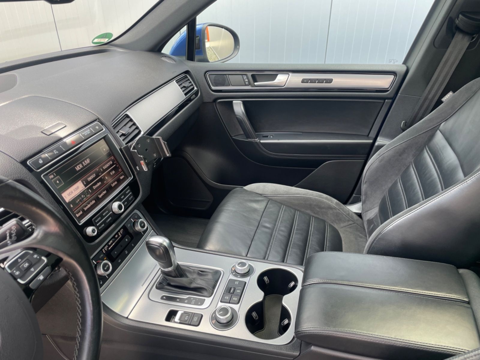 Volkswagen Touareg 3.0 V6 TDI R-Line  4Motion foto 8