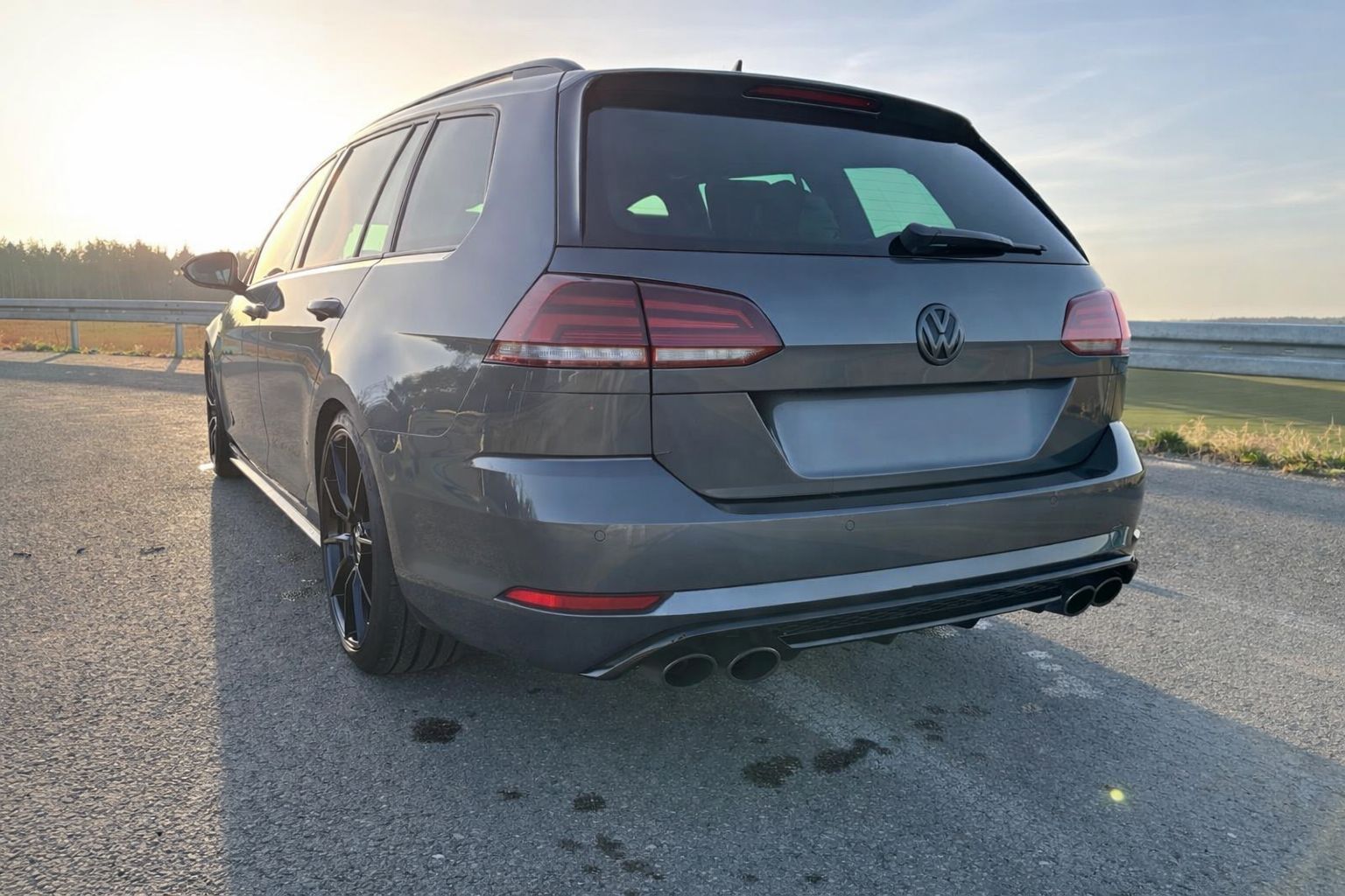 Volkswagen Golf DSG 4MOTION Variant R Performance Leder foto 3