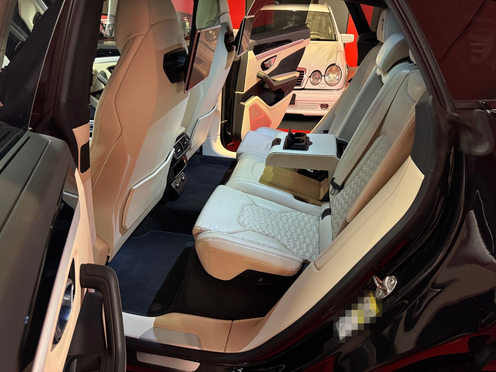 Lamborghini Urus/4.0 V8 650PS/1.HAND/PANO/22"/ALLE SERVICE! foto 16