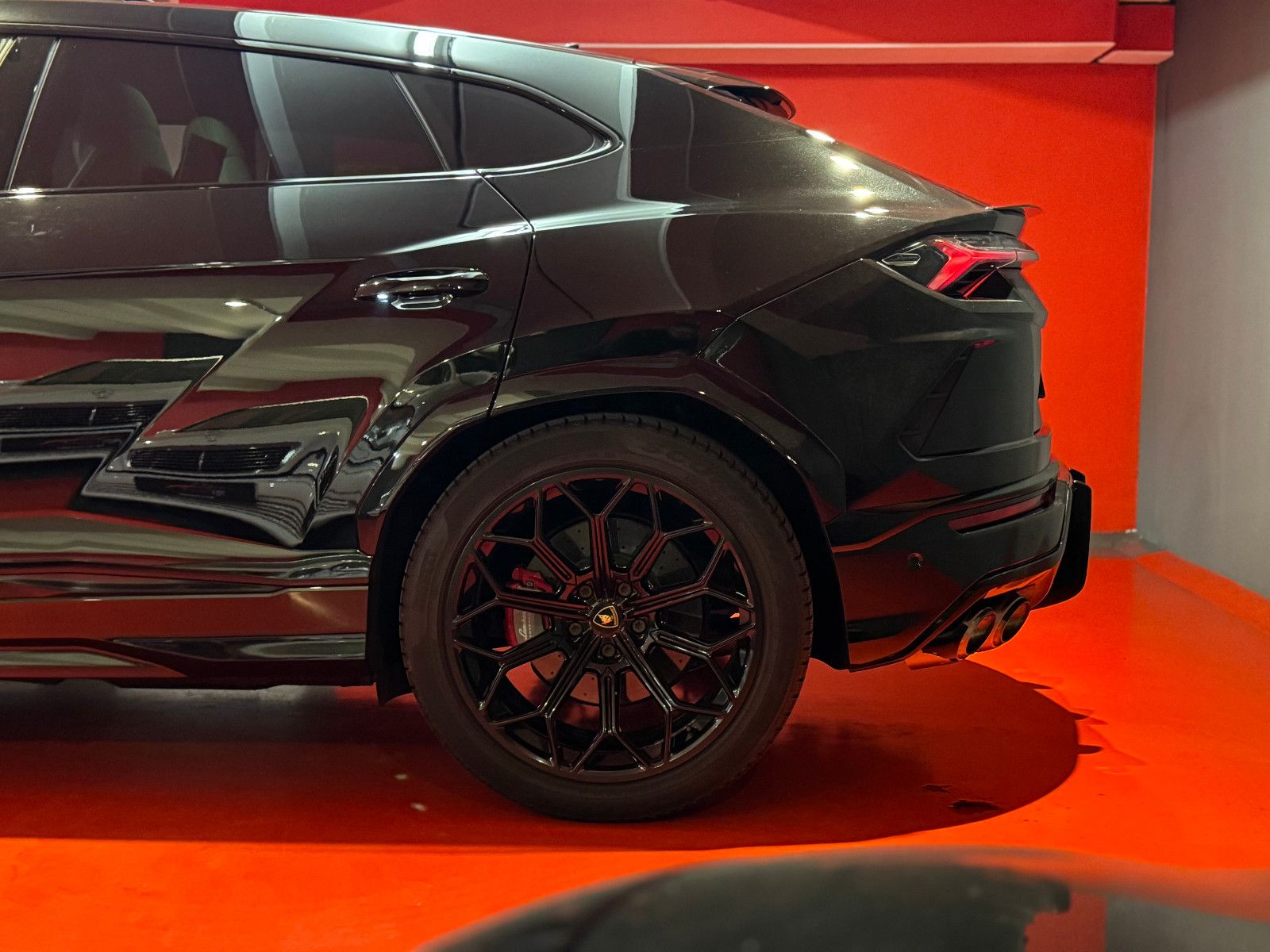 Lamborghini Urus/4.0 V8 650PS/1.HAND/PANO/22"/ALLE SERVICE! foto 4
