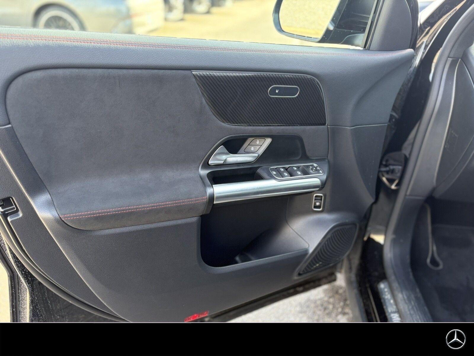 Mercedes-Benz GLA 200 AMG Night AHK LED Kam KeylGo 19" foto 11
