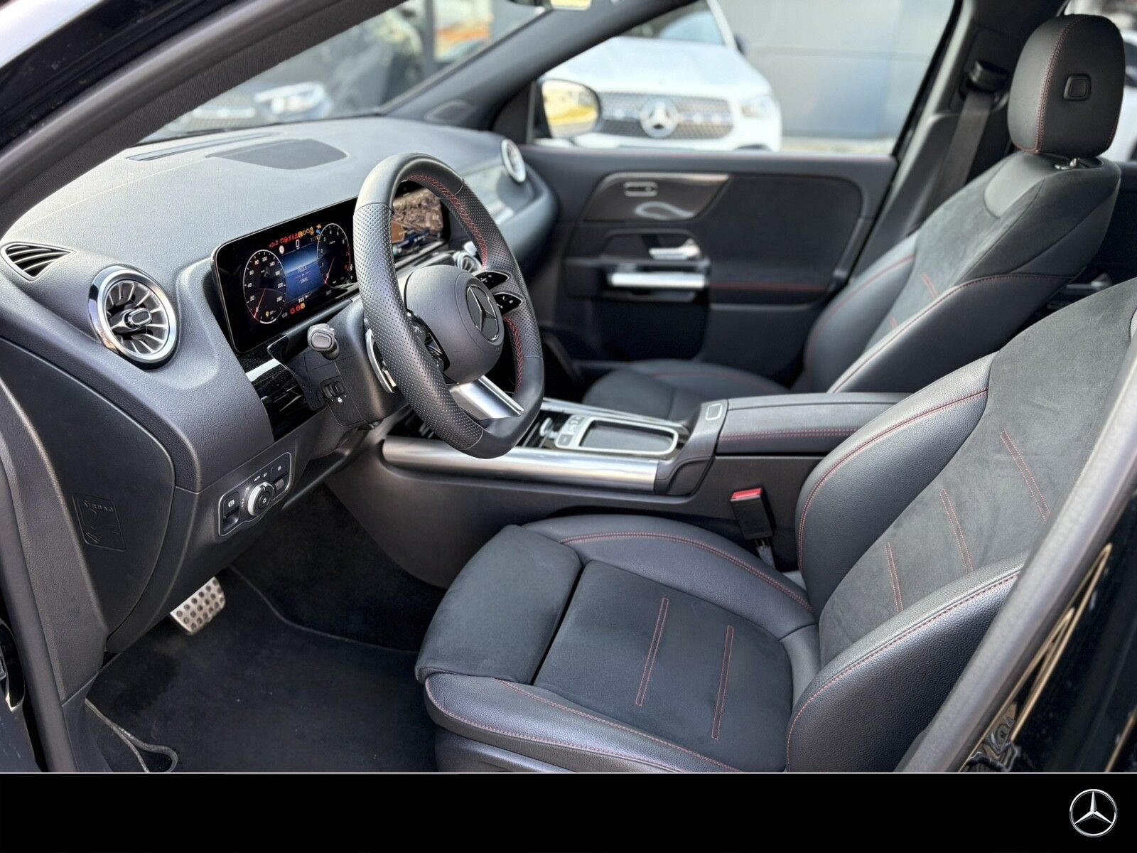 Mercedes-Benz GLA 200 AMG Night AHK LED Kam KeylGo 19" foto 12