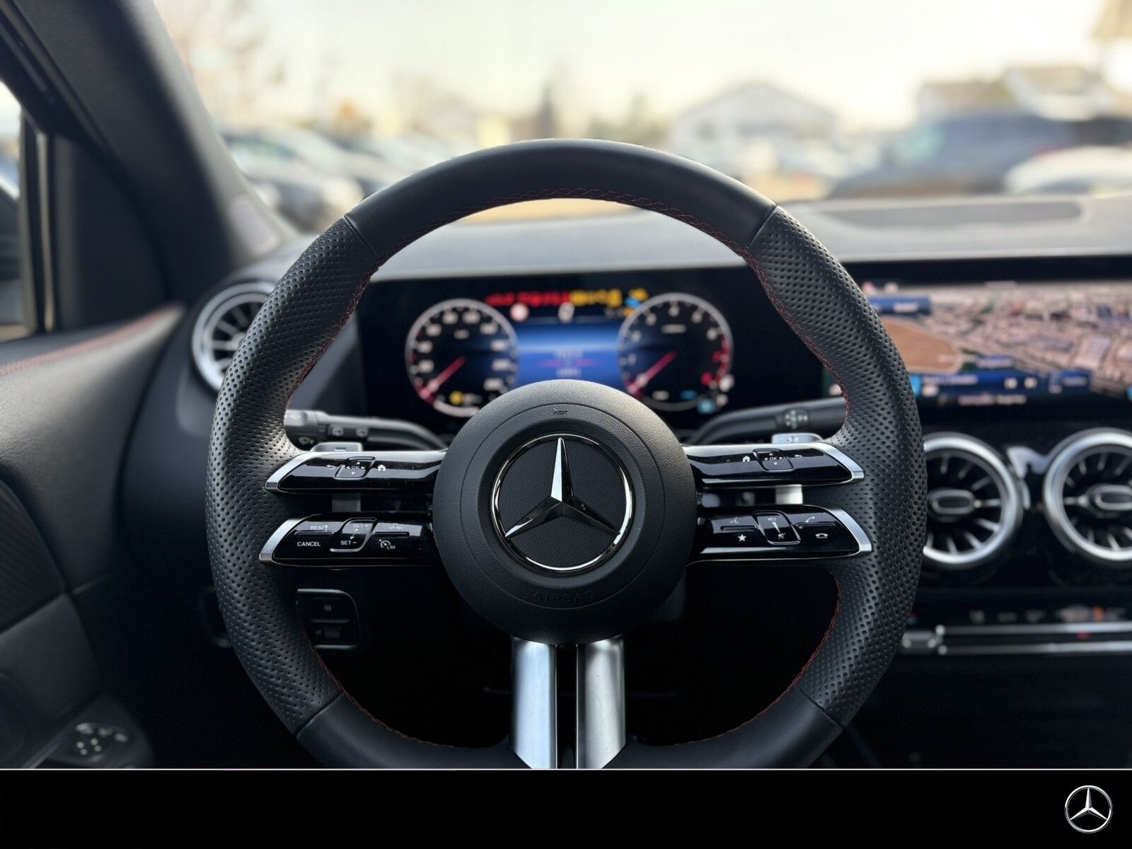 Mercedes-Benz GLA 200 AMG Night AHK LED Kam KeylGo 19" foto 16