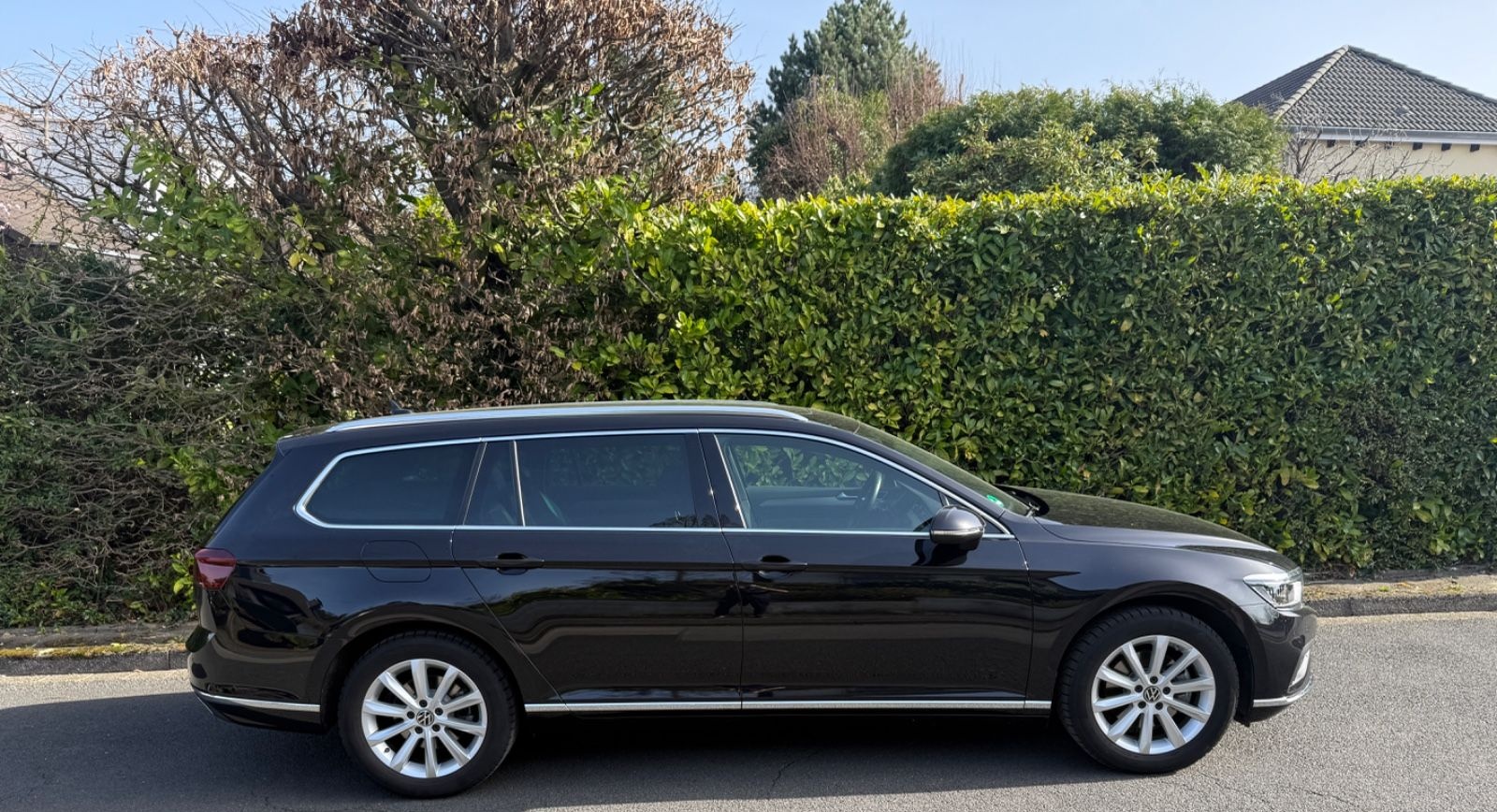 Volkswagen Passat Var 2.0 TDI Eleg Pano IQMatr AHK Garantie foto 2