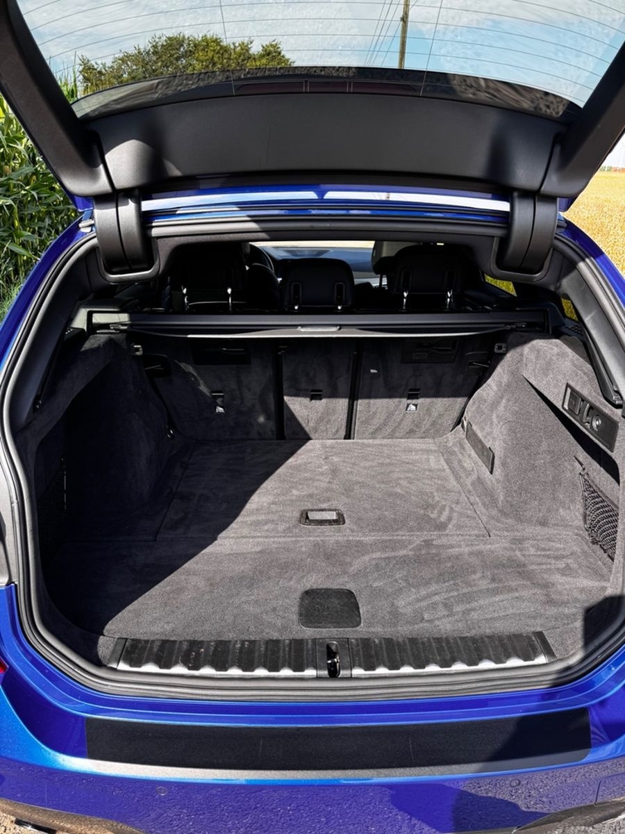 BMW 330i Touring M Sport, Pano/Laser/AHK/DAP foto 14