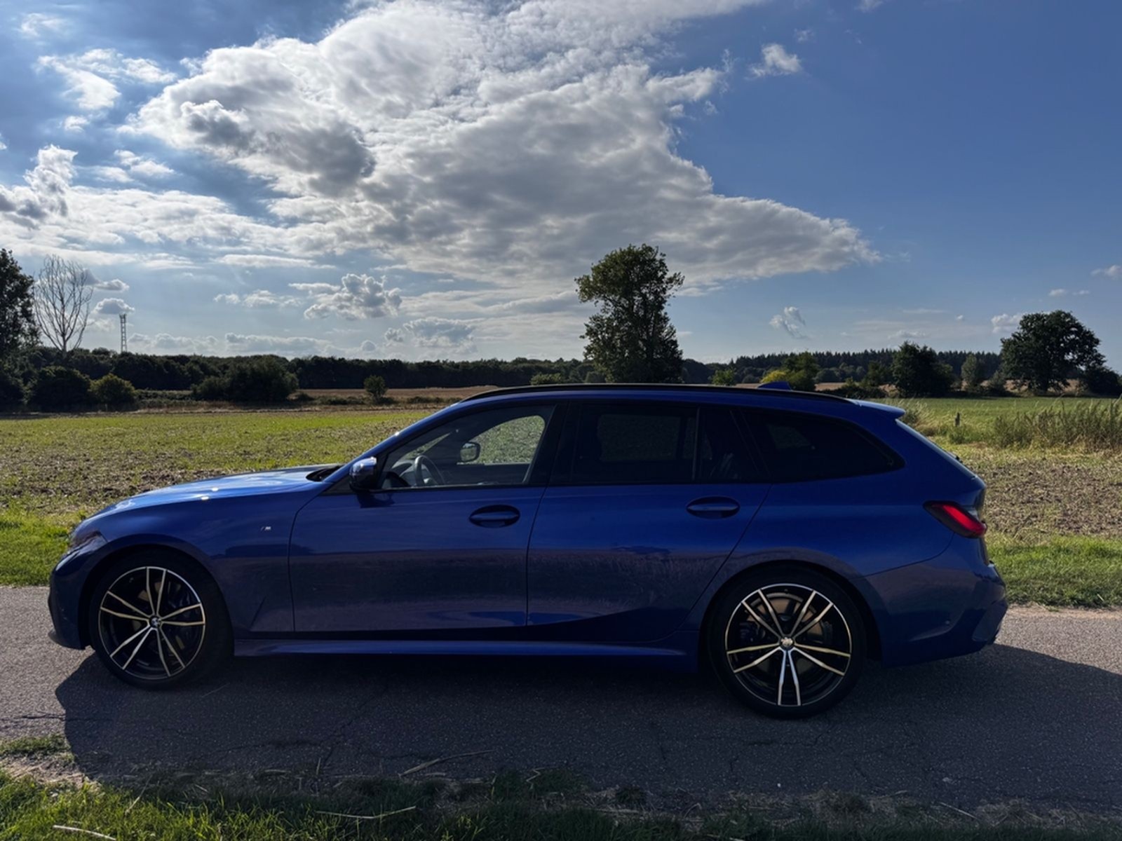 BMW 330i Touring M Sport, Pano/Laser/AHK/DAP foto 3