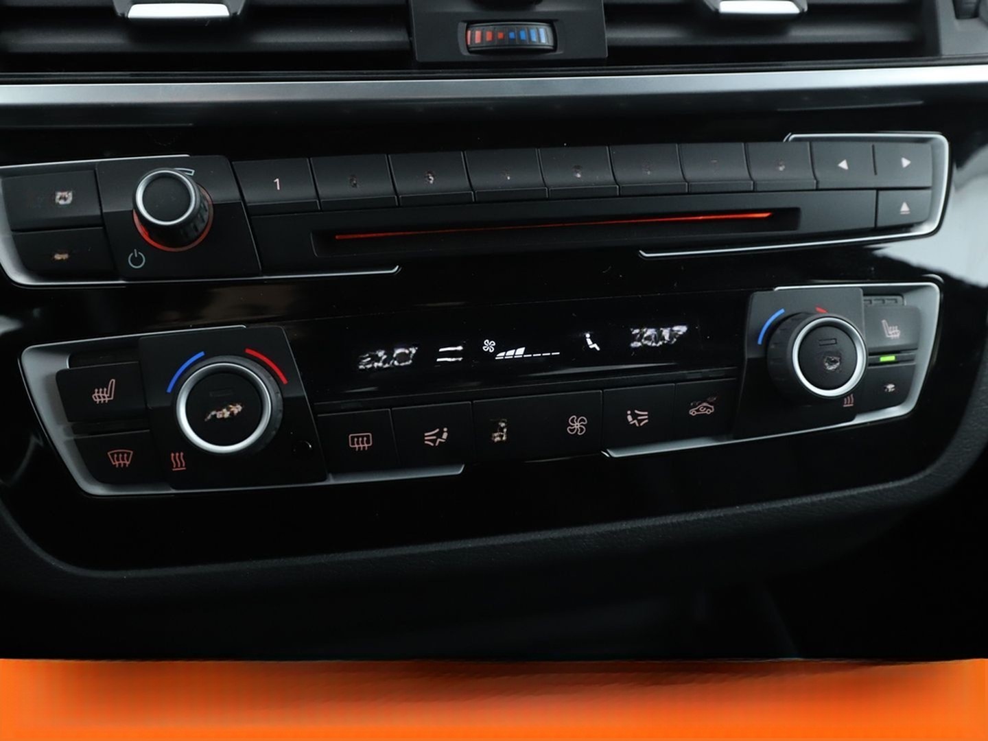 BMW M140i Special Edition Aut*NAVI*LED*PDC*SHZ*TEMPO foto 23