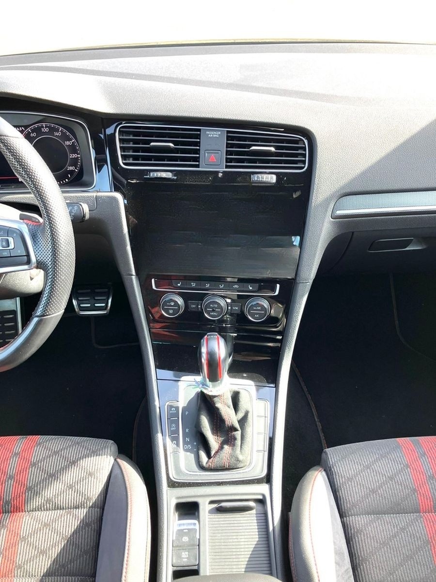 Volkswagen Golf 2.0 TSI 213kW OPF DSG GTI TCR GTI TCR foto 9