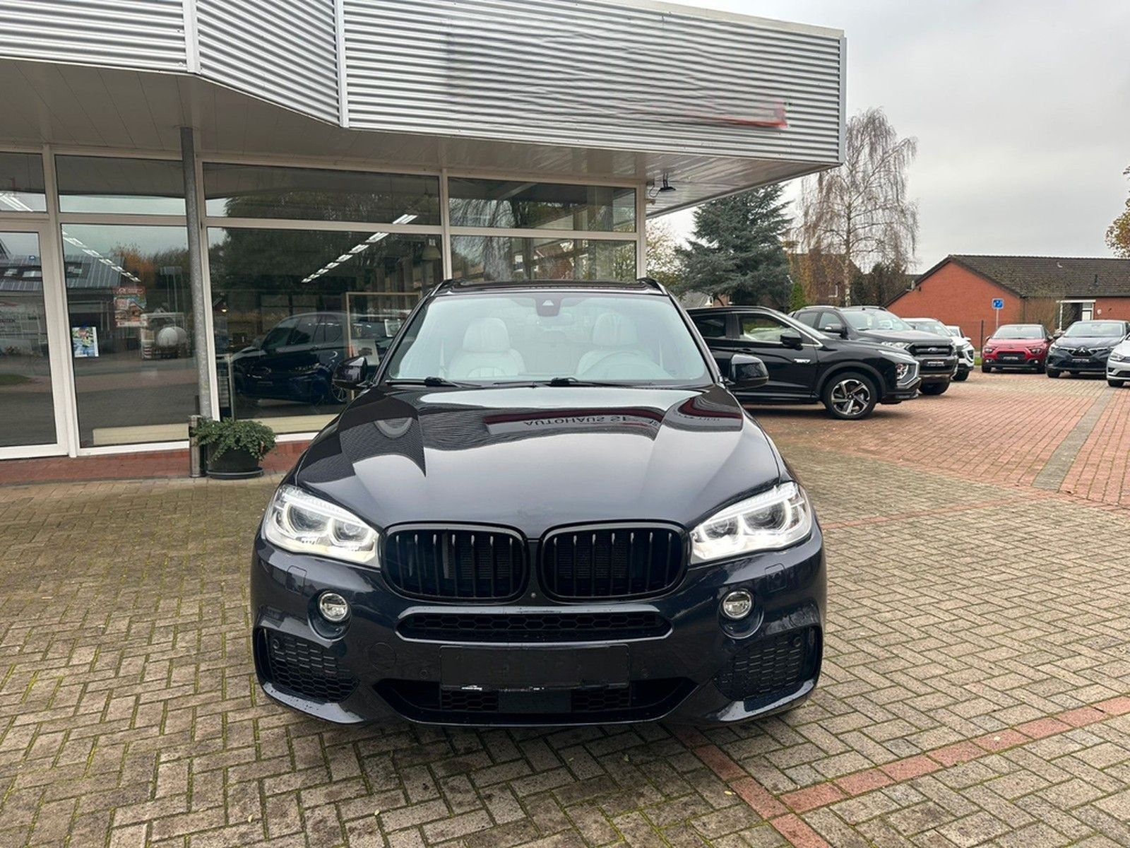 BMW X5 xDrive50i *KAM*TOP*AHK*AMBIENTE*M-PAKET foto 3