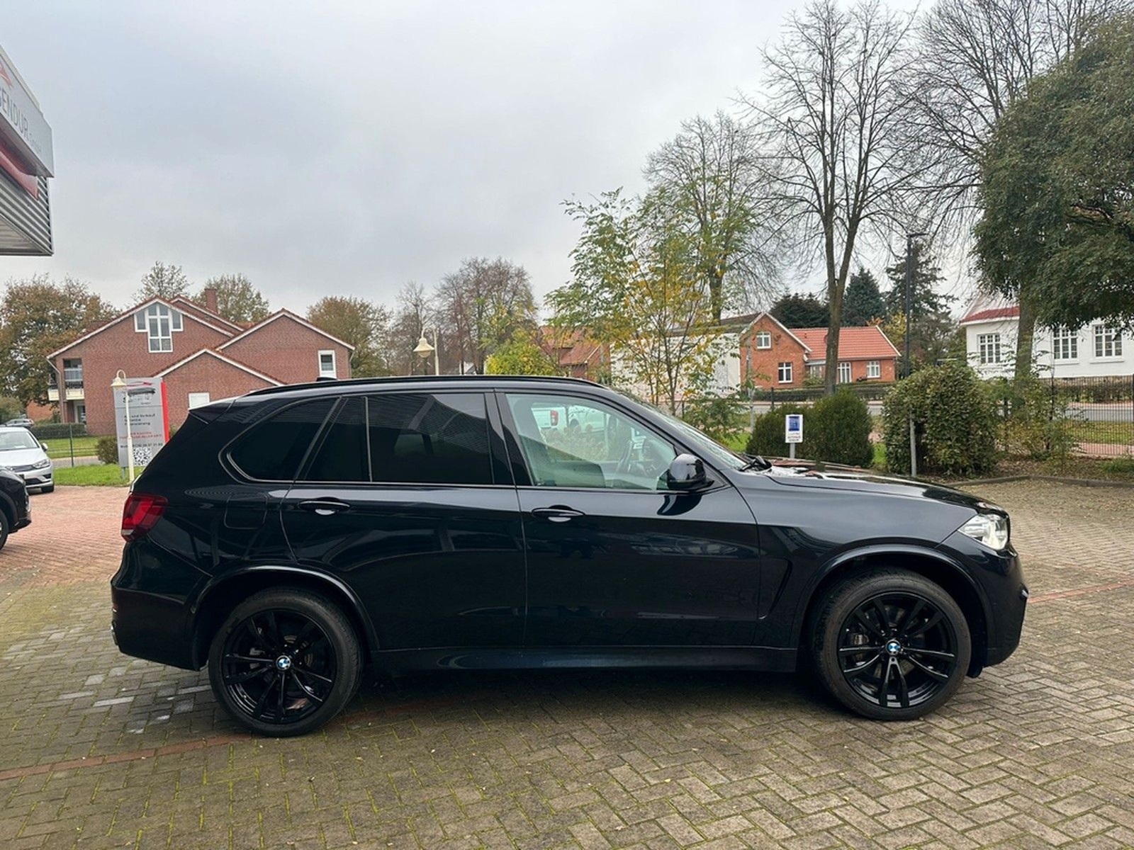 BMW X5 xDrive50i *KAM*TOP*AHK*AMBIENTE*M-PAKET foto 8