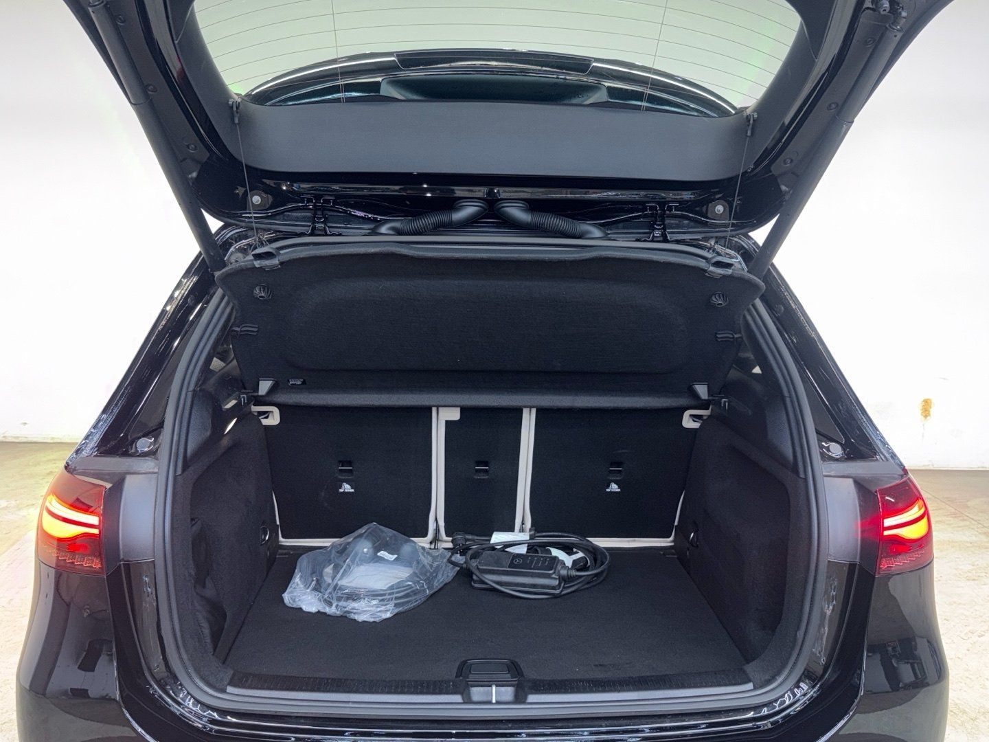 Mercedes-Benz B 250 e Progressive Multibeam Kamera MBUX AHK foto 15