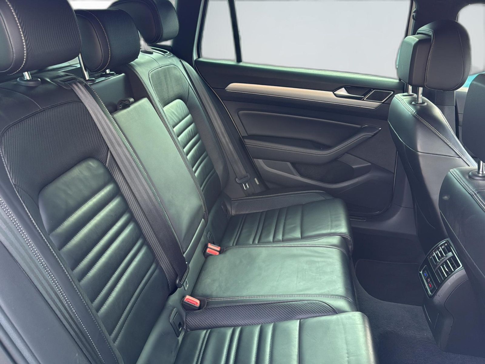 Volkswagen Passat Variant Highline*2xR-Line*LED*DSG*Virtual foto 25