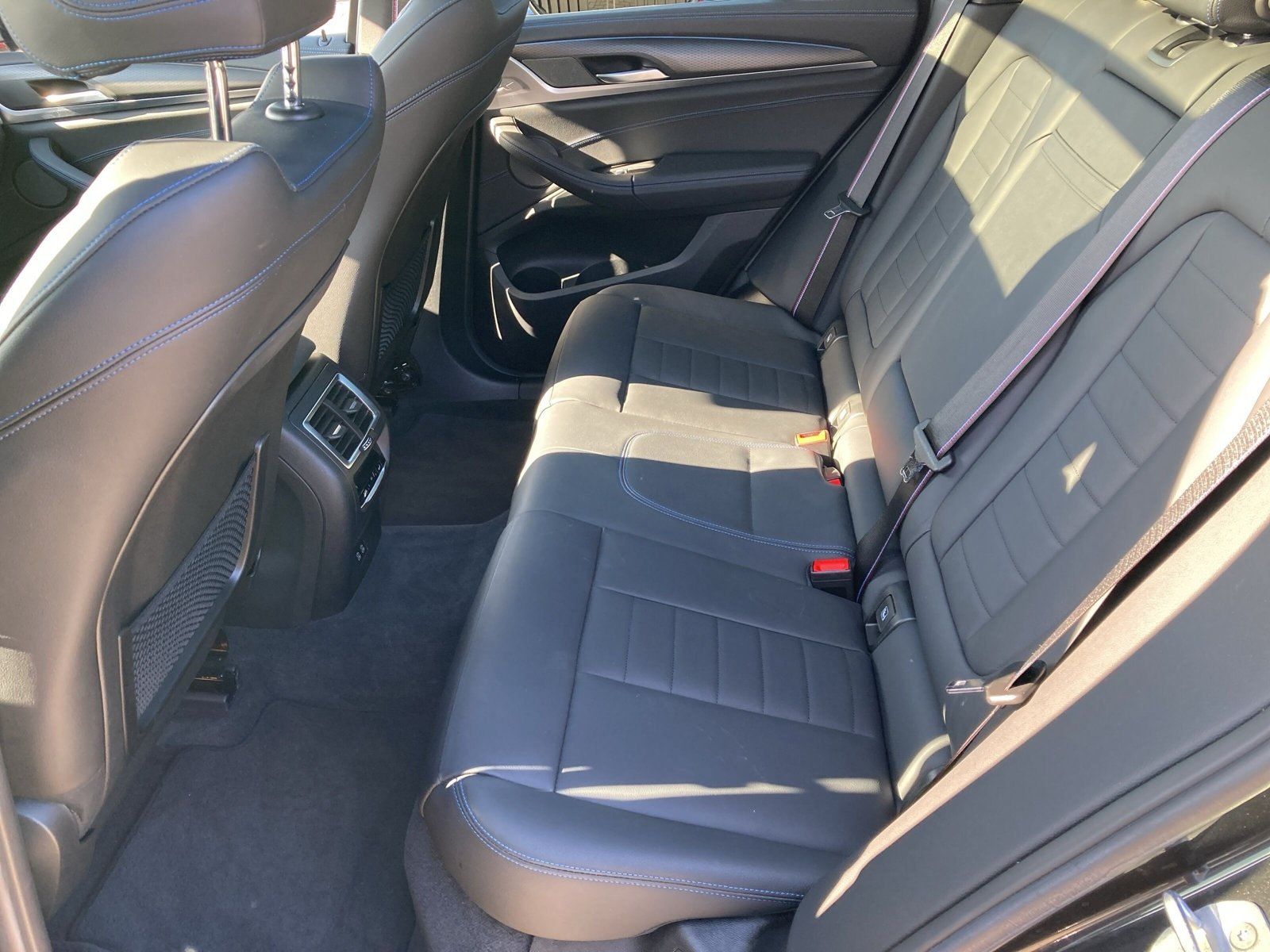 BMW iX3 M-Sport Laser Head-Up 360° AHK Navi Pano foto 12