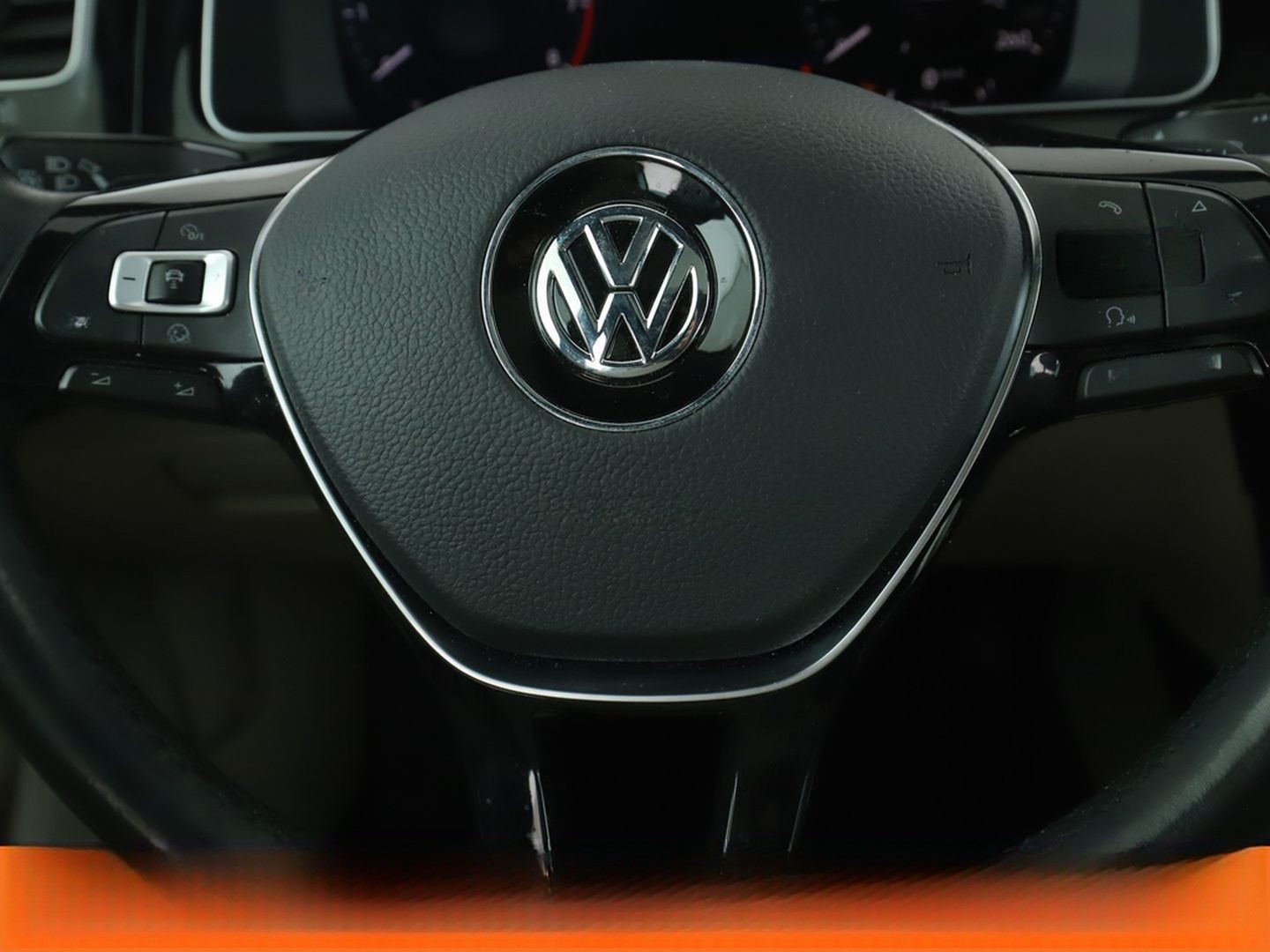 Volkswagen Golf VII 1.5 TSI ACT Highline BM Aut.*NAVI*LED* foto 19