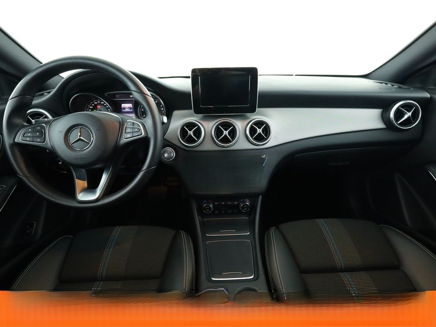 Mercedes-Benz CLA 220 4Matic Urban Aut.*LED*NAVI*TEMPO*CAM*PDC foto 12