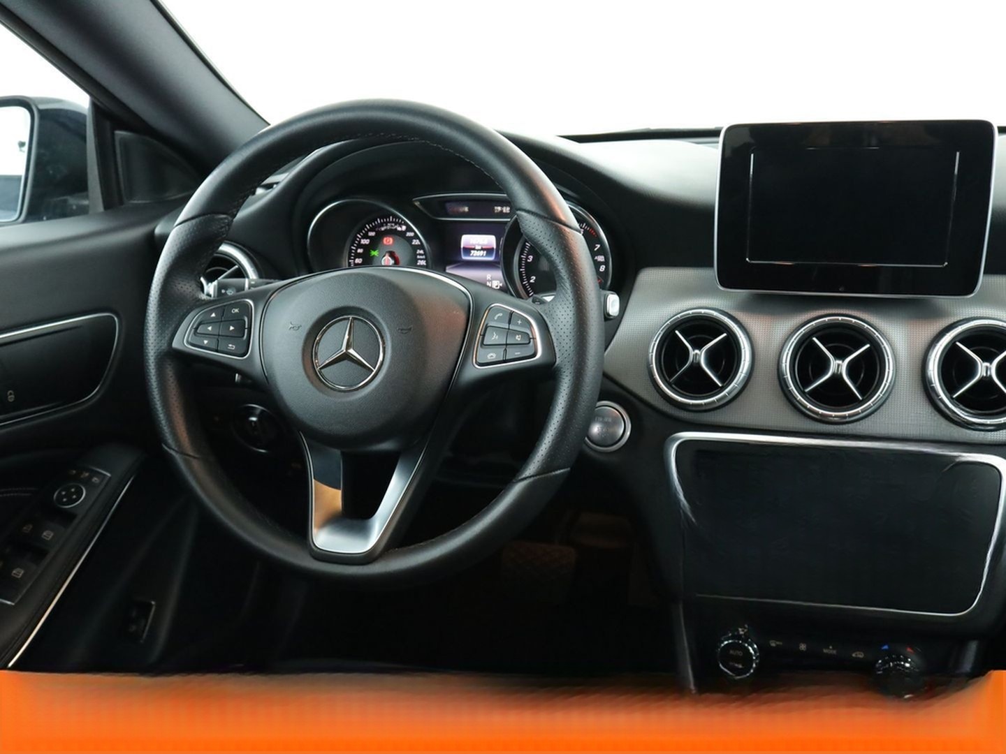 Mercedes-Benz CLA 220 4Matic Urban Aut.*LED*NAVI*TEMPO*CAM*PDC foto 13