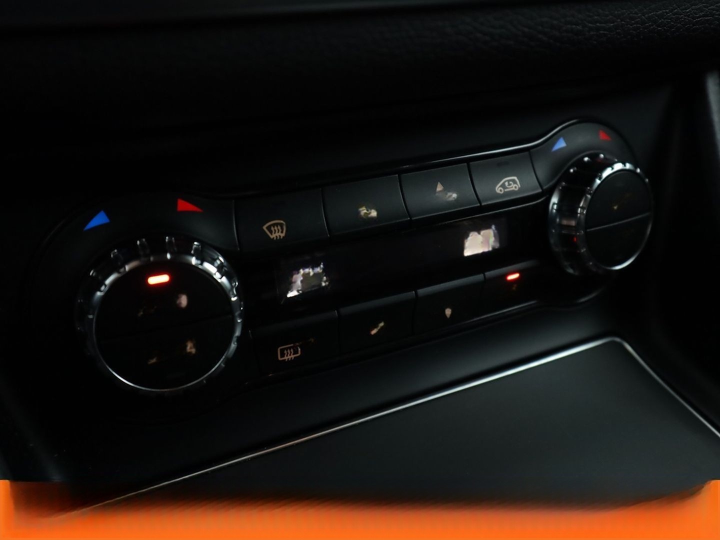 Mercedes-Benz CLA 220 4Matic Urban Aut.*LED*NAVI*TEMPO*CAM*PDC foto 25