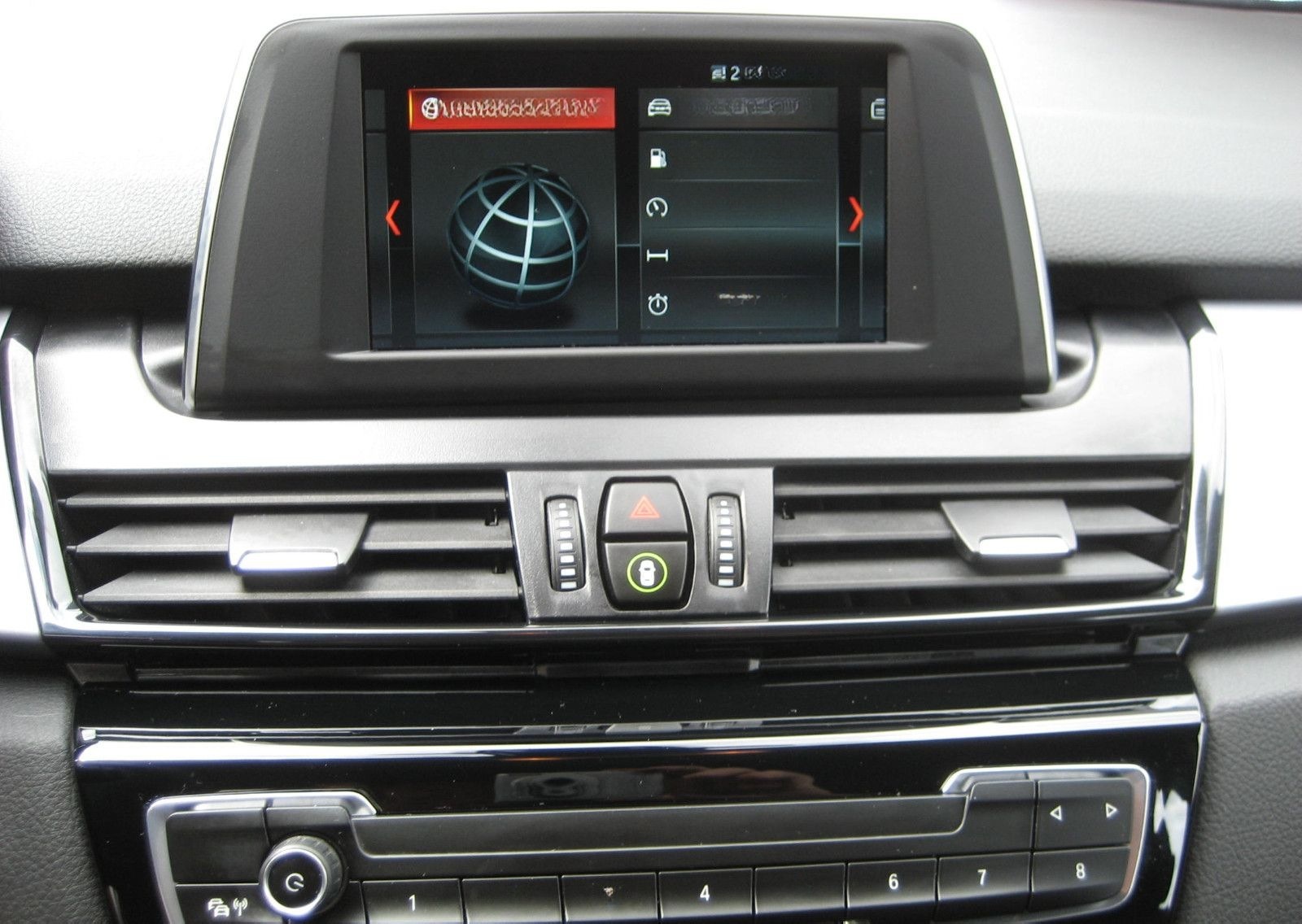 BMW 218 Baureihe 2 Active Tourer 218 i foto 12