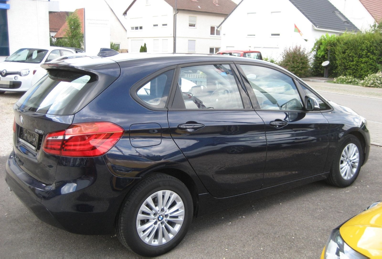 BMW 218 Baureihe 2 Active Tourer 218 i foto 4