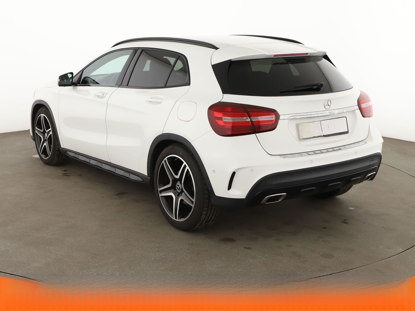 Mercedes-Benz GLA-Klasse GLA 220 4Matic AMG Line Aut.*NAV*LED* foto 4