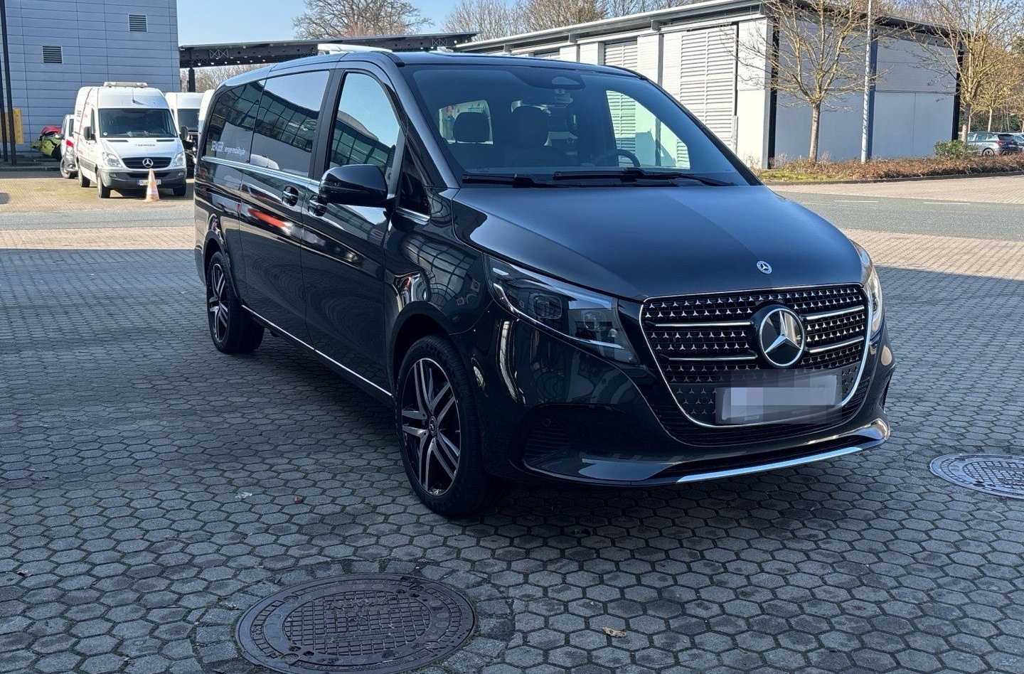 Mercedes-Benz V 300 d Avantgarde 4x4 extralang Distr. 360° 9G foto 7