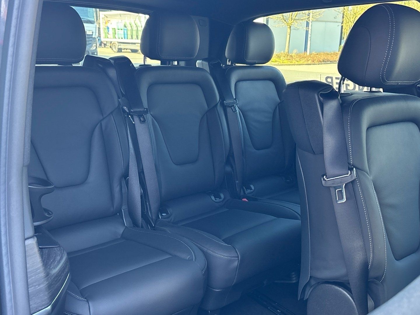 Mercedes-Benz V 300 d Avantgarde 4x4 extralang Distr. 360° 9G foto 8