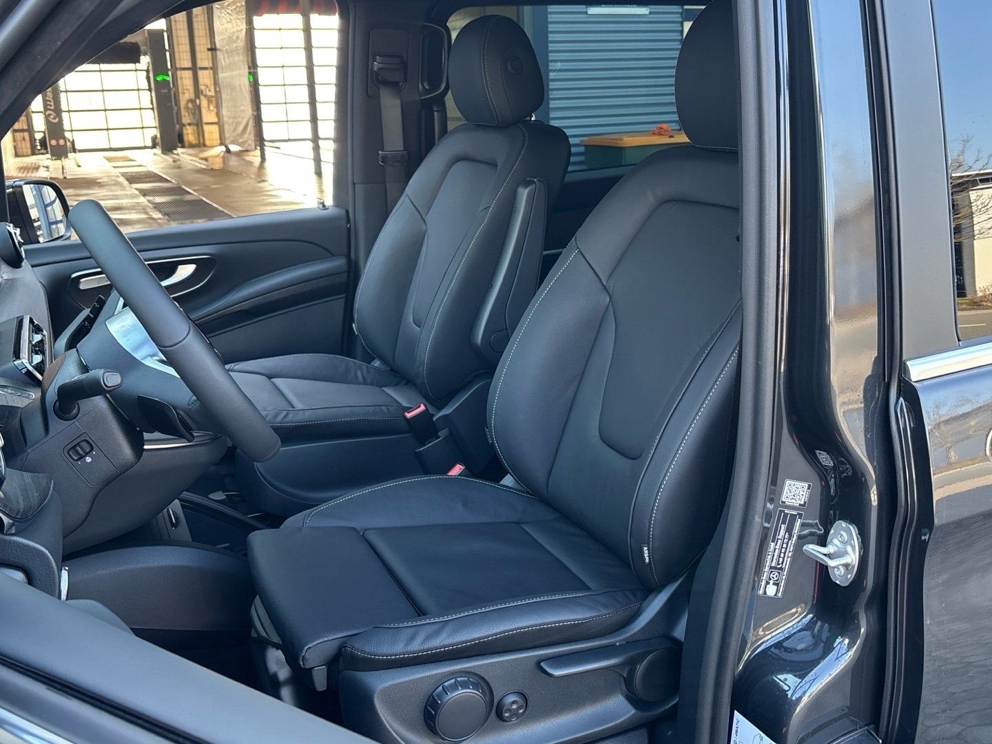 Mercedes-Benz V 300 d Avantgarde 4x4 extralang Distr. 360° 9G foto 12